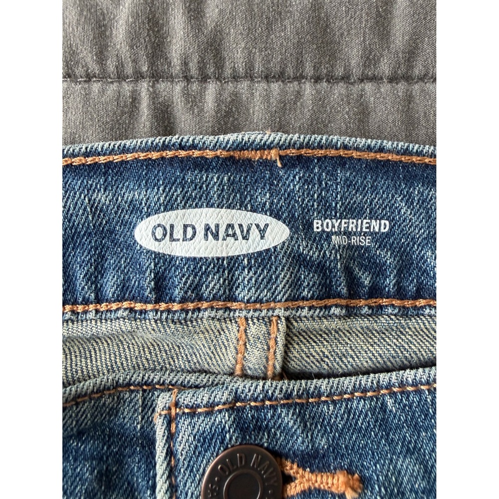 NWT Old Navy Boyfriend‎ Mid-Rise Distressed Jeans Medium Wash Blue Size 2 NEW - Picture 4 of 9